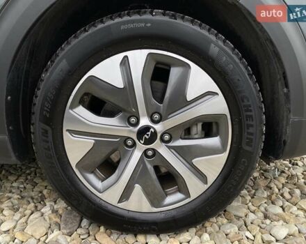 Серый Киа Niro, объемом двигателя 0 л и пробегом 86 тыс. км за 24400 $, фото 29 на Automoto.ua