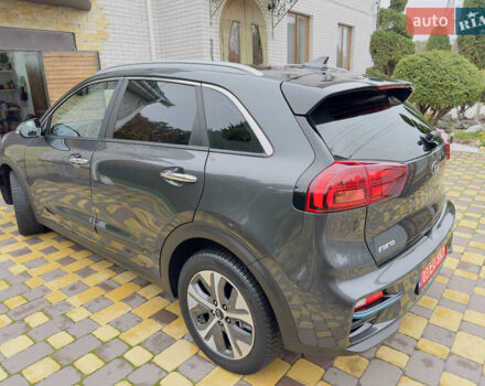 Серый Киа Niro, объемом двигателя 0 л и пробегом 137 тыс. км за 18450 $, фото 13 на Automoto.ua