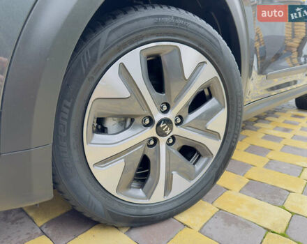 Серый Киа Niro, объемом двигателя 0 л и пробегом 137 тыс. км за 18450 $, фото 17 на Automoto.ua