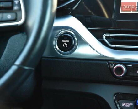 Сірий Кіа Niro, об'ємом двигуна 0 л та пробігом 99 тис. км за 22880 $, фото 42 на Automoto.ua