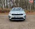 Сірий Кіа Niro, об'ємом двигуна 1.58 л та пробігом 115 тис. км за 19800 $, фото 4 на Automoto.ua