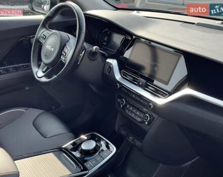 Серый Киа Niro, объемом двигателя 0 л и пробегом 88 тыс. км за 22250 $, фото 16 на Automoto.ua
