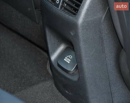 Серый Киа Niro, объемом двигателя 0 л и пробегом 23 тыс. км за 24590 $, фото 36 на Automoto.ua