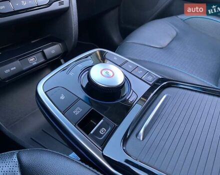 Серый Киа Niro, объемом двигателя 0 л и пробегом 66 тыс. км за 24200 $, фото 36 на Automoto.ua