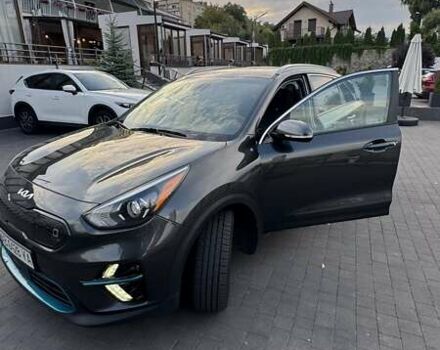 Сірий Кіа Niro, об'ємом двигуна 0 л та пробігом 171 тис. км за 21500 $, фото 2 на Automoto.ua