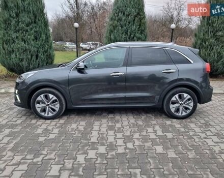 Серый Киа Niro, объемом двигателя 0 л и пробегом 42 тыс. км за 22850 $, фото 6 на Automoto.ua