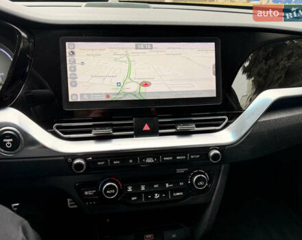 Сірий Кіа Niro, об'ємом двигуна 0 л та пробігом 149 тис. км за 17350 $, фото 62 на Automoto.ua