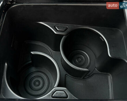 Серый Киа Niro, объемом двигателя 0 л и пробегом 82 тыс. км за 22900 $, фото 67 на Automoto.ua