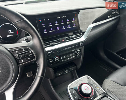 Серый Киа Niro, объемом двигателя 0 л и пробегом 39 тыс. км за 23100 $, фото 32 на Automoto.ua