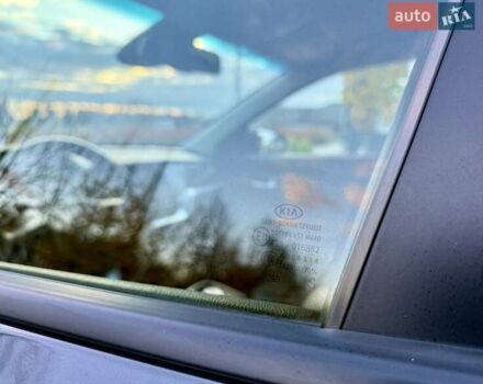 Киа Niro 2021 в Бердичеве на Automoto.ua Серый Киа Niro, объемом двигателя 0 л и пробегом 82 тыс. км за 19250 $, фото 35 на Automoto.ua