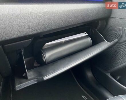 Сірий Кіа Niro, об'ємом двигуна 0 л та пробігом 86 тис. км за 23400 $, фото 55 на Automoto.ua