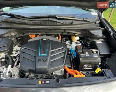 Серый Киа Niro, объемом двигателя 0 л и пробегом 106 тыс. км за 21700 $, фото 12 на Automoto.ua