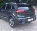 Серый Киа Niro, объемом двигателя 0 л и пробегом 62 тыс. км за 18500 $, фото 15 на Automoto.ua