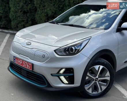 Сірий Кіа Niro, об'ємом двигуна 0 л та пробігом 141 тис. км за 17799 $, фото 5 на Automoto.ua