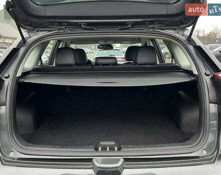 Серый Киа Niro, объемом двигателя 0 л и пробегом 107 тыс. км за 20903 $, фото 30 на Automoto.ua