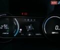 Сірий Кіа Niro, об'ємом двигуна 0 л та пробігом 100 тис. км за 21900 $, фото 46 на Automoto.ua