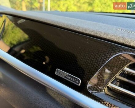 Серый Киа Niro, объемом двигателя 0 л и пробегом 57 тыс. км за 23499 $, фото 35 на Automoto.ua