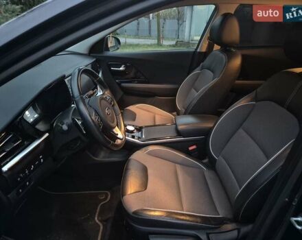 Серый Киа Niro, объемом двигателя 0 л и пробегом 79 тыс. км за 20450 $, фото 16 на Automoto.ua