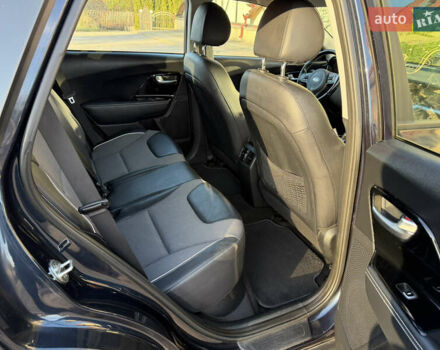Серый Киа Niro, объемом двигателя 0 л и пробегом 157 тыс. км за 18350 $, фото 48 на Automoto.ua