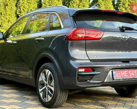 Киа Niro 2021 в Самборе на Automoto.ua Серый Киа Niro, объемом двигателя 0 л и пробегом 107 тыс. км за 19500 $, фото 8 на Automoto.ua