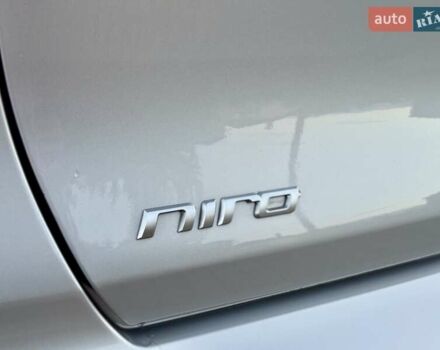 Киа Niro 2021 в Бердичеве на Automoto.ua Серый Киа Niro, объемом двигателя 0 л и пробегом 70 тыс. км за 21350 $, фото 41 на Automoto.ua
