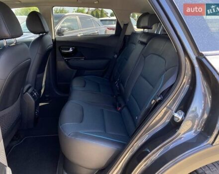 Серый Киа Niro, объемом двигателя 0 л и пробегом 67 тыс. км за 23400 $, фото 32 на Automoto.ua