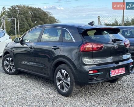 Серый Киа Niro, объемом двигателя 0 л и пробегом 52 тыс. км за 20750 $, фото 7 на Automoto.ua