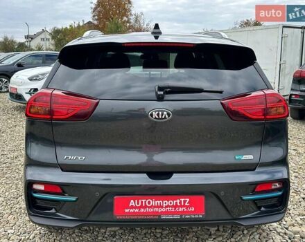 Серый Киа Niro, объемом двигателя 0 л и пробегом 62 тыс. км за 24600 $, фото 24 на Automoto.ua