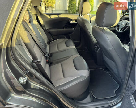 Серый Киа Niro, объемом двигателя 0 л и пробегом 117 тыс. км за 19300 $, фото 14 на Automoto.ua