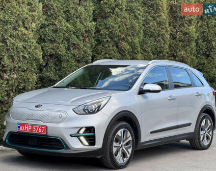 Сірий Кіа Niro, об'ємом двигуна 0 л та пробігом 141 тис. км за 17799 $, фото 23 на Automoto.ua