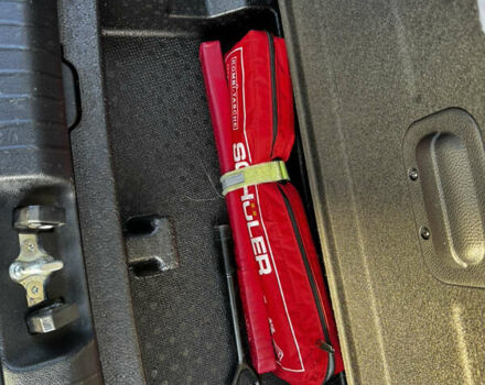 Серый Киа Niro, объемом двигателя 0 л и пробегом 86 тыс. км за 23400 $, фото 78 на Automoto.ua