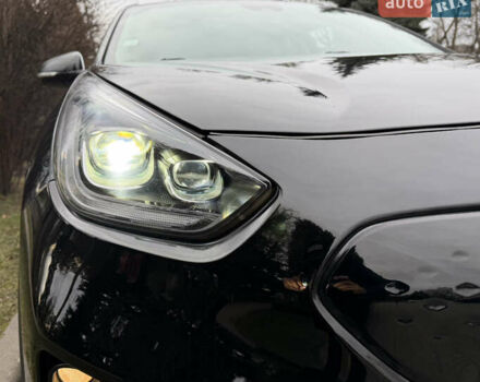 Сірий Кіа Niro, об'ємом двигуна 0 л та пробігом 149 тис. км за 17350 $, фото 23 на Automoto.ua