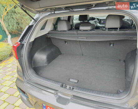 Серый Киа Niro, объемом двигателя 0 л и пробегом 137 тыс. км за 18450 $, фото 27 на Automoto.ua