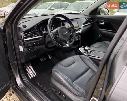 Сірий Кіа Niro, об'ємом двигуна 0 л та пробігом 86 тис. км за 23400 $, фото 30 на Automoto.ua