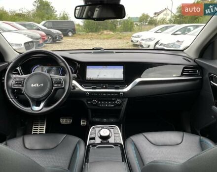 Серый Киа Niro, объемом двигателя 0 л и пробегом 86 тыс. км за 24400 $, фото 3 на Automoto.ua