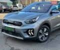 Серый Киа Niro, объемом двигателя 1.6 л и пробегом 57 тыс. км за 24900 $, фото 3 на Automoto.ua