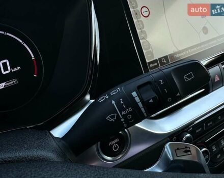 Сірий Кіа Niro, об'ємом двигуна 0 л та пробігом 37 тис. км за 24600 $, фото 48 на Automoto.ua