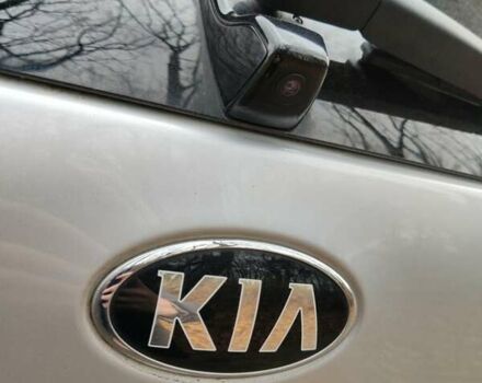 Сірий Кіа Niro, об'ємом двигуна 1.58 л та пробігом 115 тис. км за 19800 $, фото 12 на Automoto.ua
