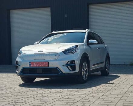 Серый Киа Niro, объемом двигателя 0 л и пробегом 32 тыс. км за 23500 $, фото 5 на Automoto.ua