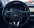 Сірий Кіа Niro, об'ємом двигуна 0 л та пробігом 100 тис. км за 21900 $, фото 41 на Automoto.ua