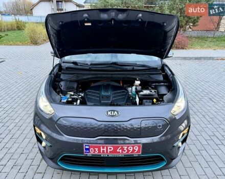 Киа Niro 2021 в Бердичеве на Automoto.ua Серый Киа Niro, объемом двигателя 0 л и пробегом 82 тыс. км за 19250 $, фото 105 на Automoto.ua