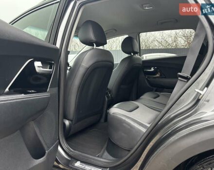 Серый Киа Niro, объемом двигателя 0 л и пробегом 39 тыс. км за 23100 $, фото 38 на Automoto.ua
