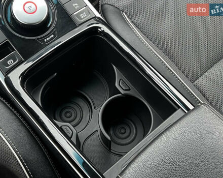 Серый Киа Niro, объемом двигателя 0 л и пробегом 107 тыс. км за 20903 $, фото 52 на Automoto.ua