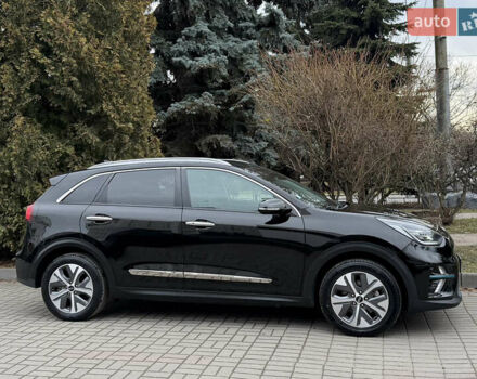 Сірий Кіа Niro, об'ємом двигуна 0 л та пробігом 149 тис. км за 17350 $, фото 9 на Automoto.ua