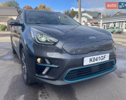 Сірий Кіа Niro, об'ємом двигуна 0 л та пробігом 140 тис. км за 18500 $, фото 13 на Automoto.ua