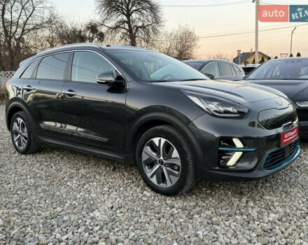 Серый Киа Niro, объемом двигателя 0 л и пробегом 82 тыс. км за 22900 $, фото 23 на Automoto.ua