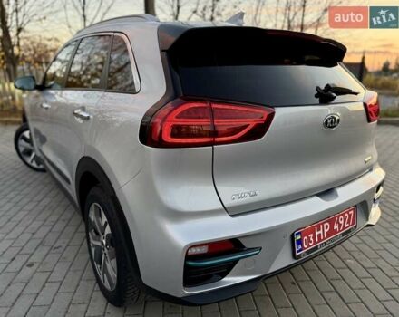 Киа Niro 2021 в Бердичеве на Automoto.ua Серый Киа Niro, объемом двигателя 0 л и пробегом 70 тыс. км за 21350 $, фото 15 на Automoto.ua