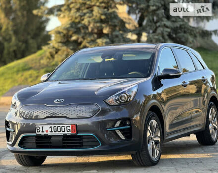 Сірий Кіа Niro, об'ємом двигуна 0 л та пробігом 54 тис. км за 18300 $, фото 13 на Automoto.ua