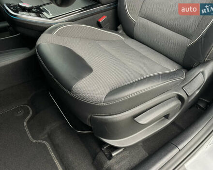 Сірий Кіа Niro, об'ємом двигуна 0 л та пробігом 52 тис. км за 22999 $, фото 53 на Automoto.ua