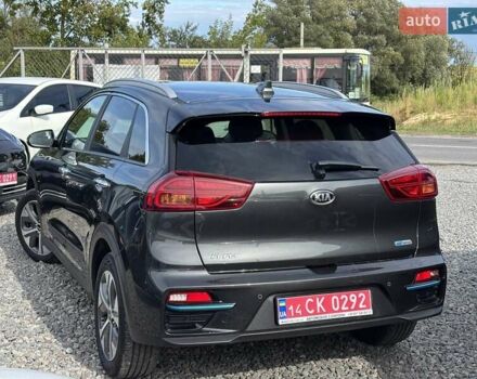 Серый Киа Niro, объемом двигателя 0 л и пробегом 67 тыс. км за 22400 $, фото 6 на Automoto.ua